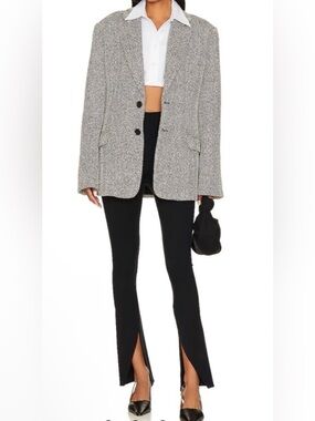 NWOT SPANX Perfect Front Slit Legging in Classic Black
